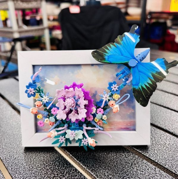 Конструктор Creative Dianthus Серія Art Bouquet Фоторамка Гвоздика та блакитний метелик 308 деталі 2104619333 фото